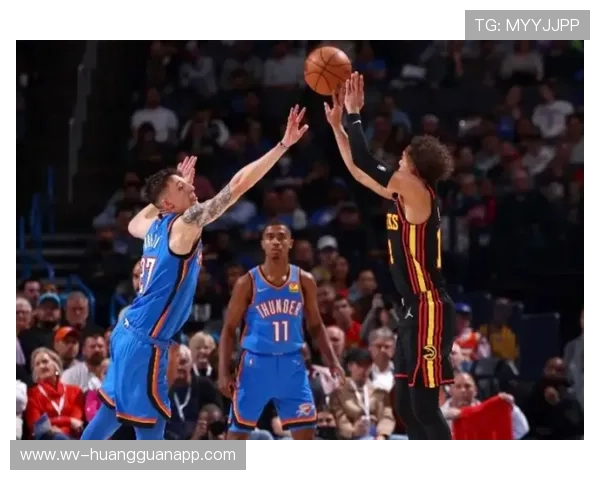 特雷·杨挡拆创造得分空间助阵拉开对手防线效率提升