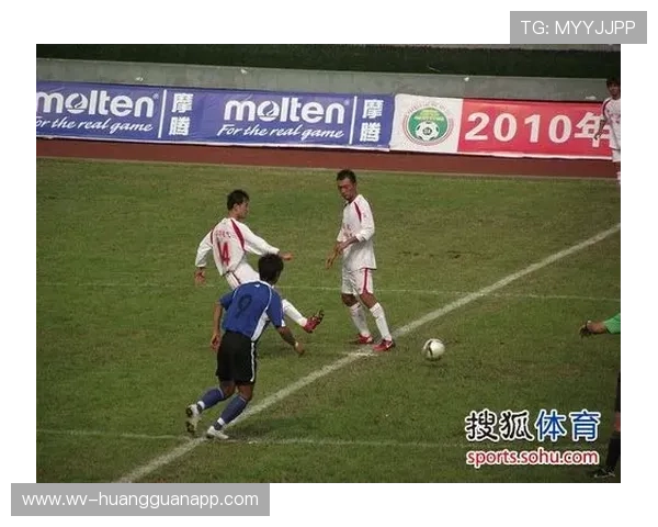 中圈开球的规则要求与比赛重启条件解析